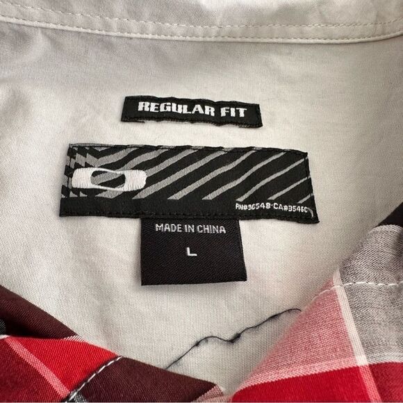 Oakley Short Sleeve Button Front Shirt Plaid‎ Men’s Size Large L - Picture 4 of 7